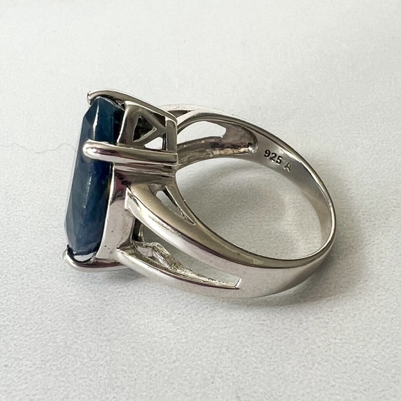 11.00ct Pear Shape Blue Sapphire Rhodium Over Sterling Silver Ring - Size 8 - Picture 3 of 7
